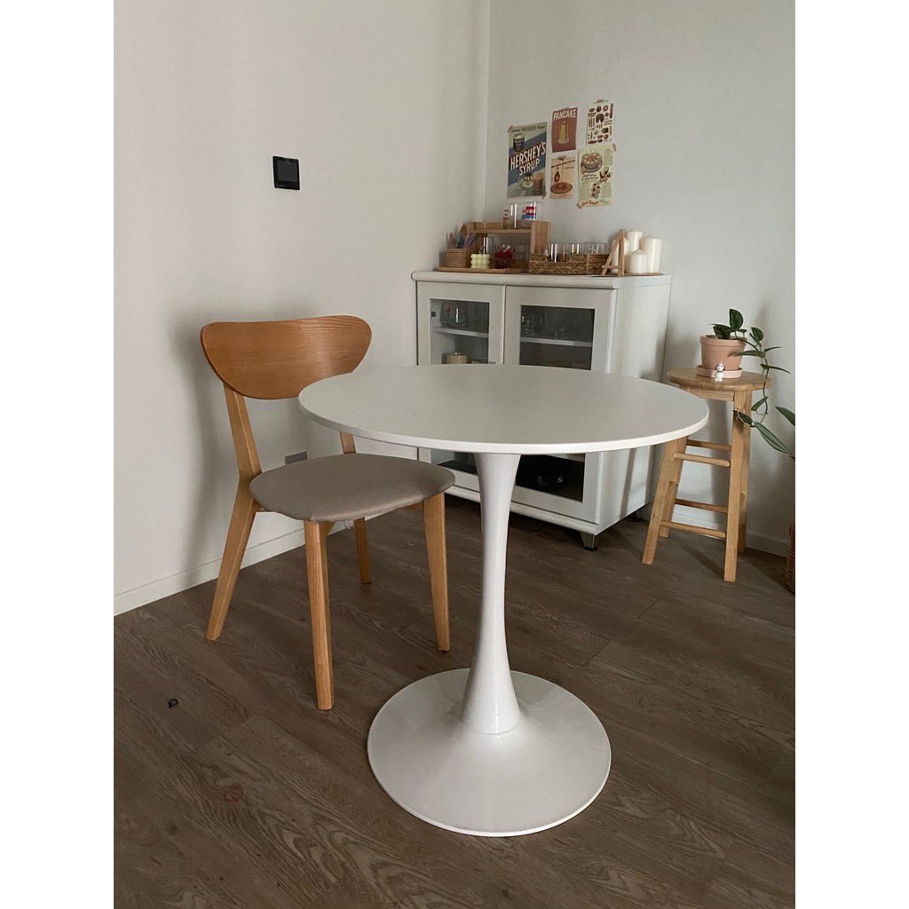 neonnowth's tweet image. โต๊ะกลมสีขาว เอาไว้วางคู่เก้าอี้หวาย shp.ee/kzc3sg6