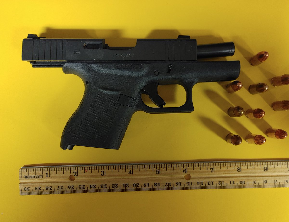 SBCUSDPOLICE's tweet photo. Our #DistrictPolice patrol teams encountered an unknown male motorists inside a vehicle and armed with a #LoadedGun. The motorists, was taken into custody without incident making our school routes safer! #UseAGunGoToJail #SafeRoutes2School #SafeCommunities https://t.co/YLLzLM5BWP