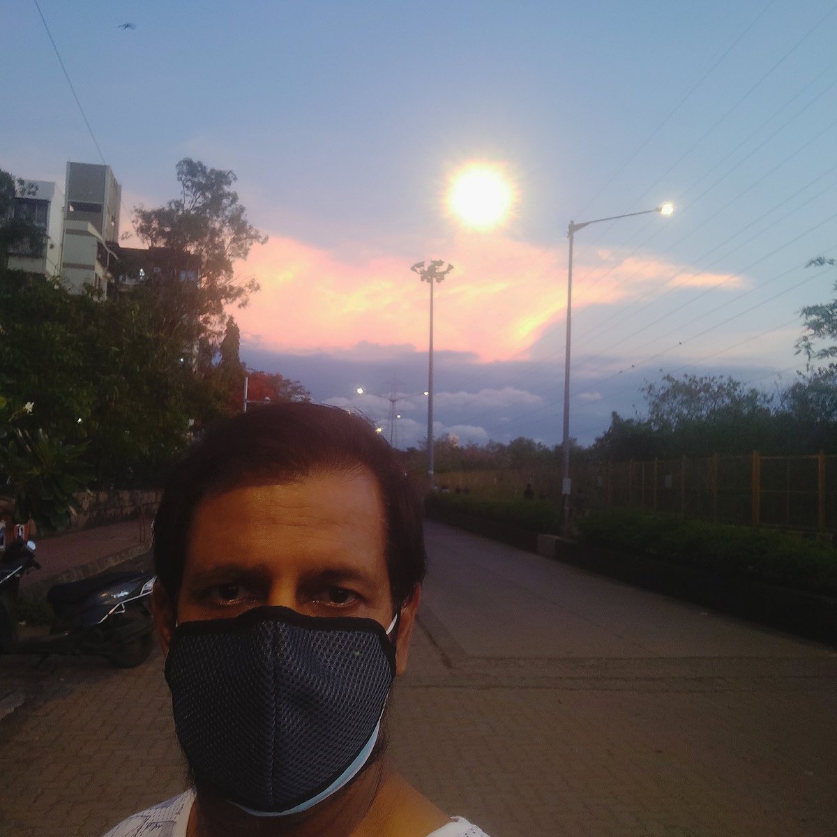 LahriSunil's tweet photo. Mumbai pahunchne per itne Khubsurat tarike se Swagat Kiya... yah Khubsurat najara bahut kam Naseeb Hota Hai Mumbai mein dekhne ko.... https://t.co/YKCyqtAFkC