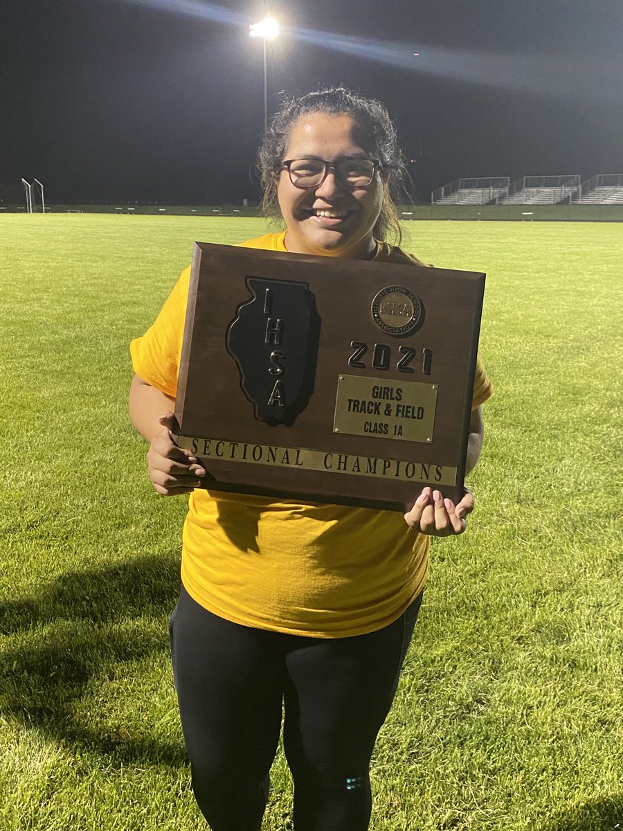 Congratulations to the Farmington Lady Farmers Track &amp; Field team on claiming the Knoxville Sectional. Great job Lady Farmers!!!