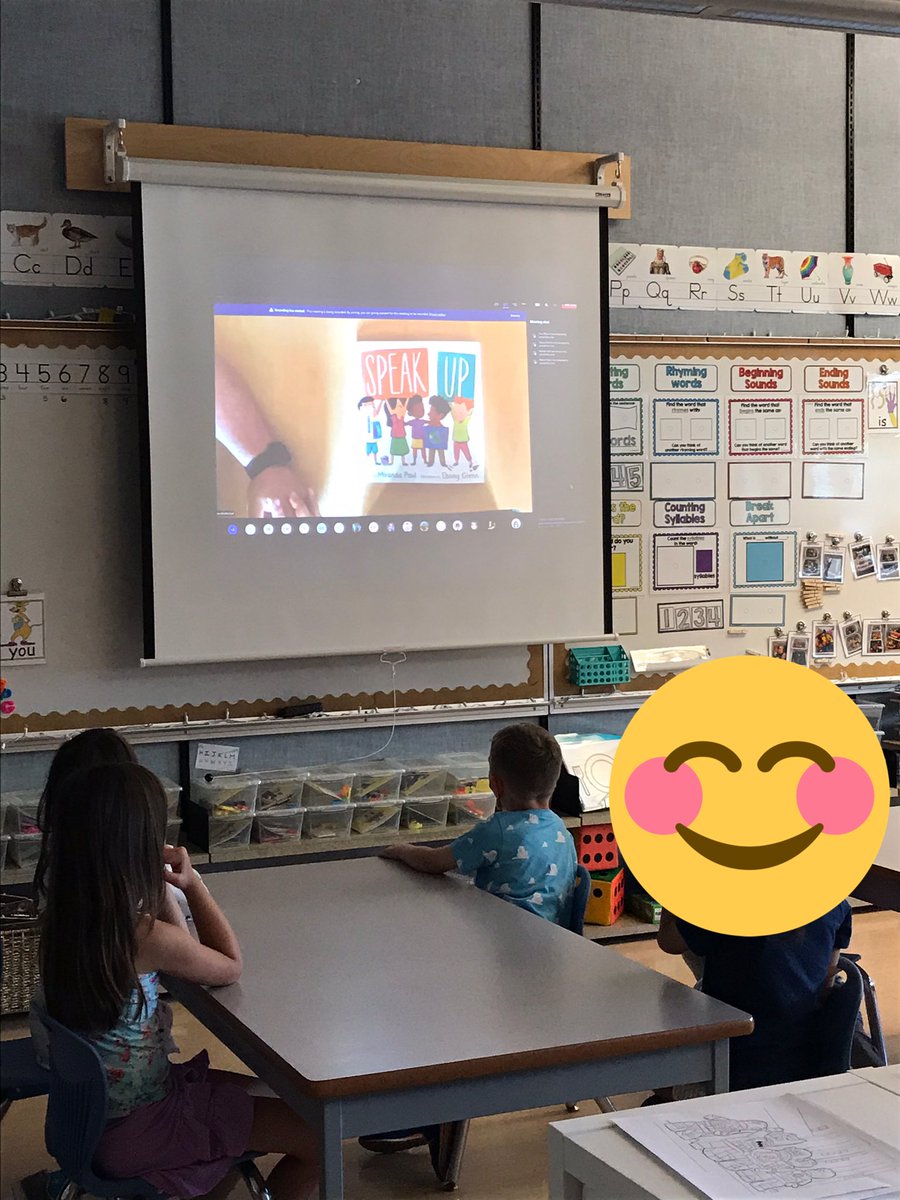 S’s loved #mystery readers today! Can’t wait for the next one! Thx <a href="/jfernj/">Jennifer Fernandes</a> <a href="/Frippsfalcons/">LynnFrippsElementary</a> #storytime 📚
