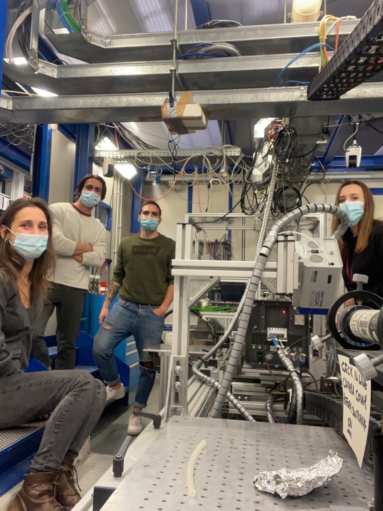 Making great science with amazing
friends <a href="/elettrasincro/">Elettra Sincrotrone Trieste</a> #synchtron #SAXS #nanoparticles #EVs #cubosomes