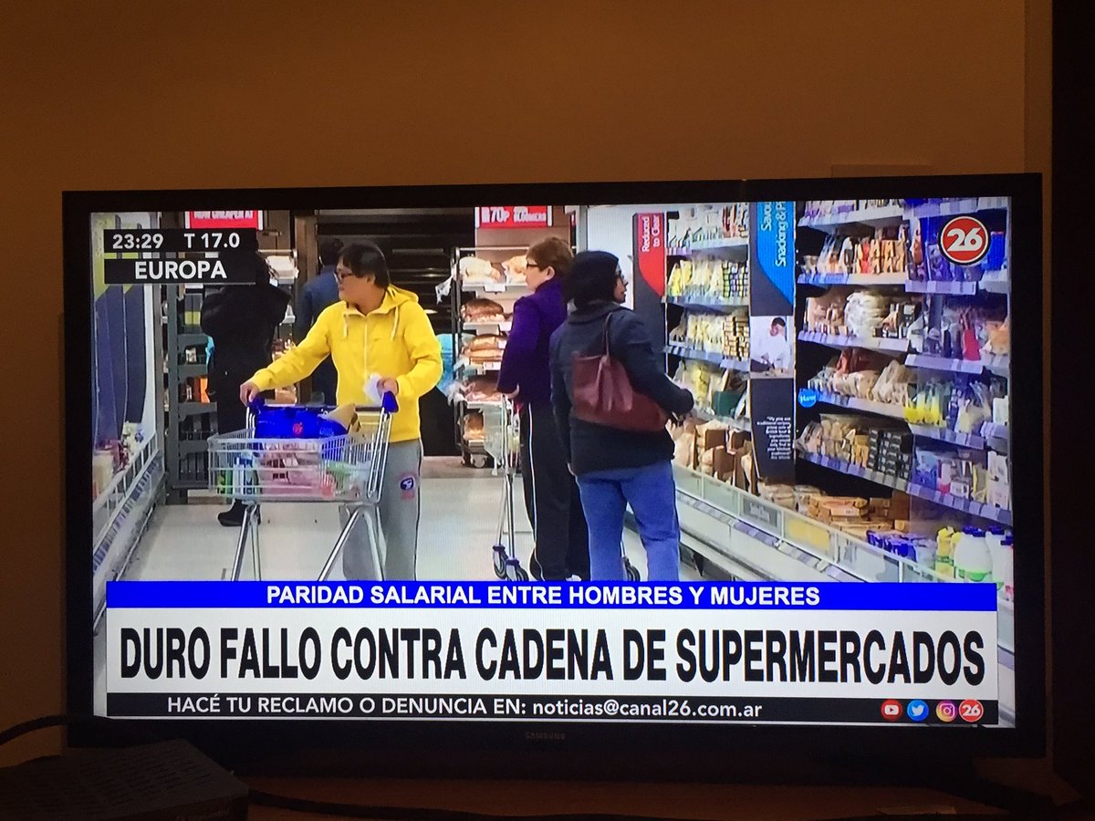 Flpiglia's tweet photo. A pocos minutos de finalizar el día 03/06/2021
Les parece titular así? En vez de reconocer el el buen trabajo que se hizo a favor de la igualdad. Muestran lo que tendrán que afrontar las cadenas de supermercados.
Duro es la desigualdad @canal26noticias . https://t.co/6O1pdUuaMY
