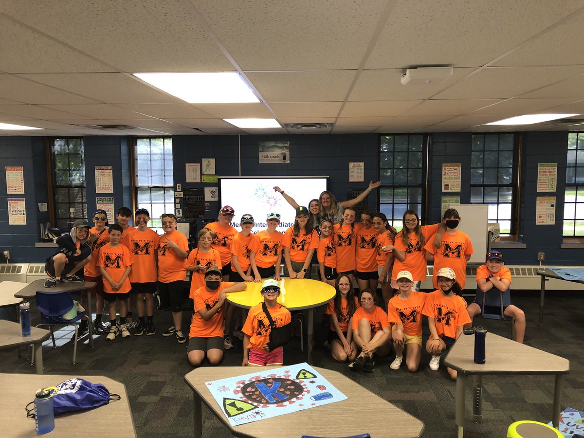 kubi1b's tweet photo. What an amazing day with these 6th graders! I could not be more proud of the sportsmanship, encouragement and inclusion of my “Kuvid 19” Homeroom and all of the 6th grade students! #mertonint #mertonproud https://t.co/cyouiUObiC