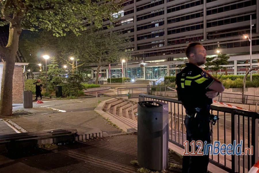 Man meerdere keren beschoten op de Benthemstraat in #Rotterdam. 112 in Beeld.