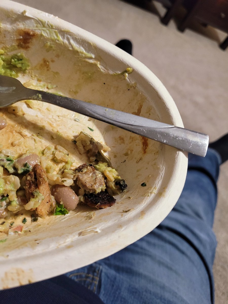 dmoore85335's tweet photo. @ChipotleTweets first you forget my queso then you burn my chicken and serve it to us anyways thank you https://t.co/uZGN38yf1T