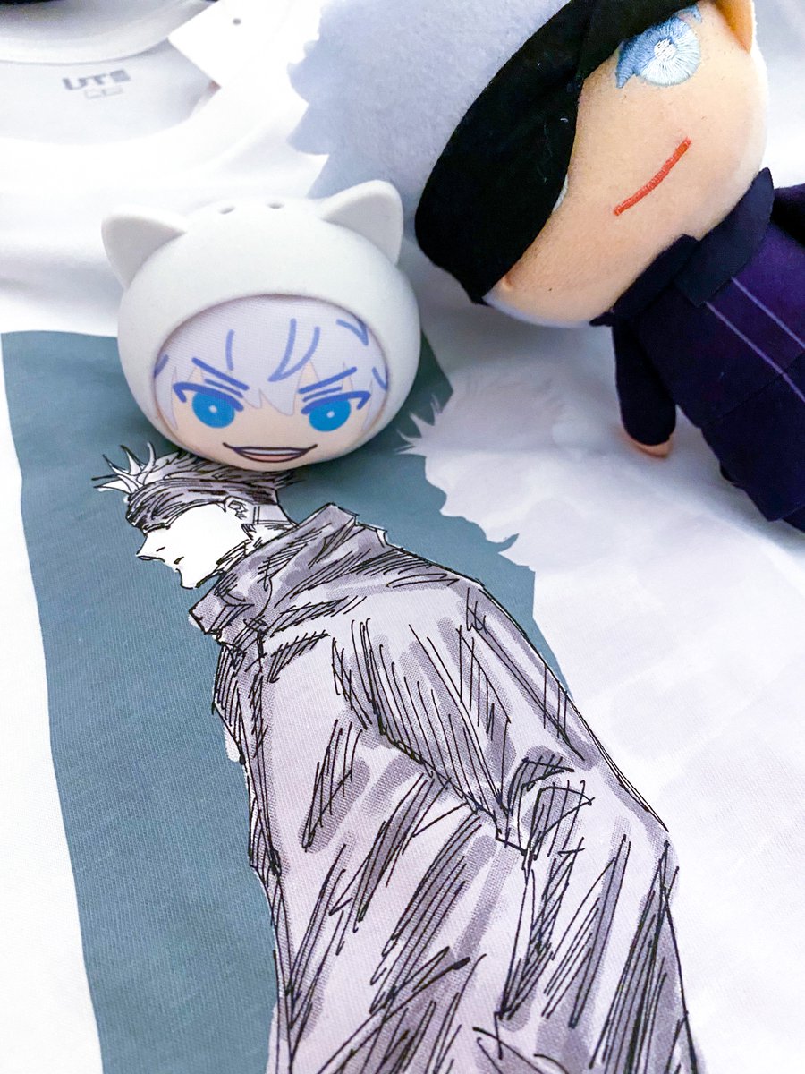soukatsu_'s tweet photo. also picked up my JJK shirts at UNIQLO today ✨ the shirts are so soft https://t.co/ICgYws2cDg