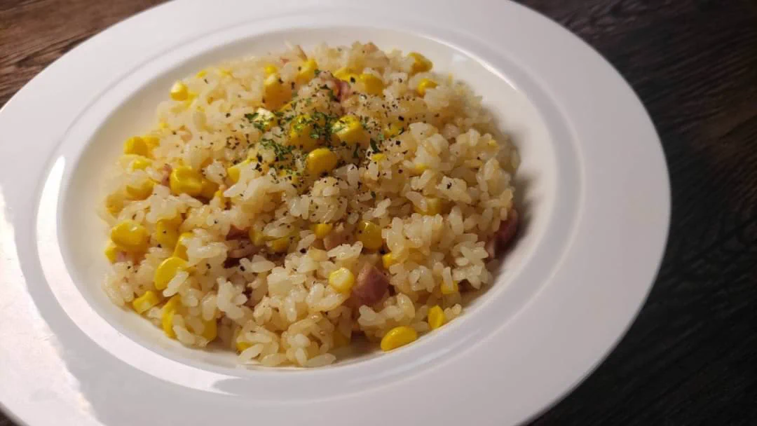 材料を入れたら後は炊飯器にお任せ！とっても簡単なトウモロコシレシピ！