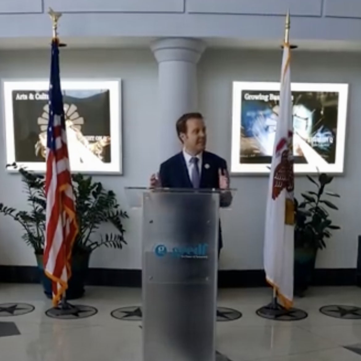 A warm welcome to our President, @mooreforquincy ! We are so thankful to have you on board to lead our team and further the economic vitality of our region. #QuincyIL #AdamsCoIL #RightOnQ #EconomicDevelopment