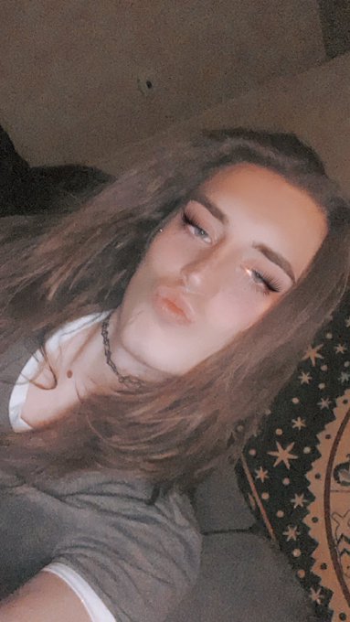 goodnight everyone 🥰🥰 https://t.co/FfhuHMwErd