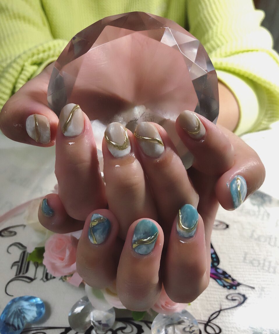 Namihey ジェルネイル Lollipopnail 自爪を削らない パラジェル 自宅サロン ネイル21 ネイルデザイン21 トレンドネイル ジェルネイル21 ニュアンスネイル モヤモヤネイル マーブルネイル ミラーネイル ゴールドミラー ゴールド