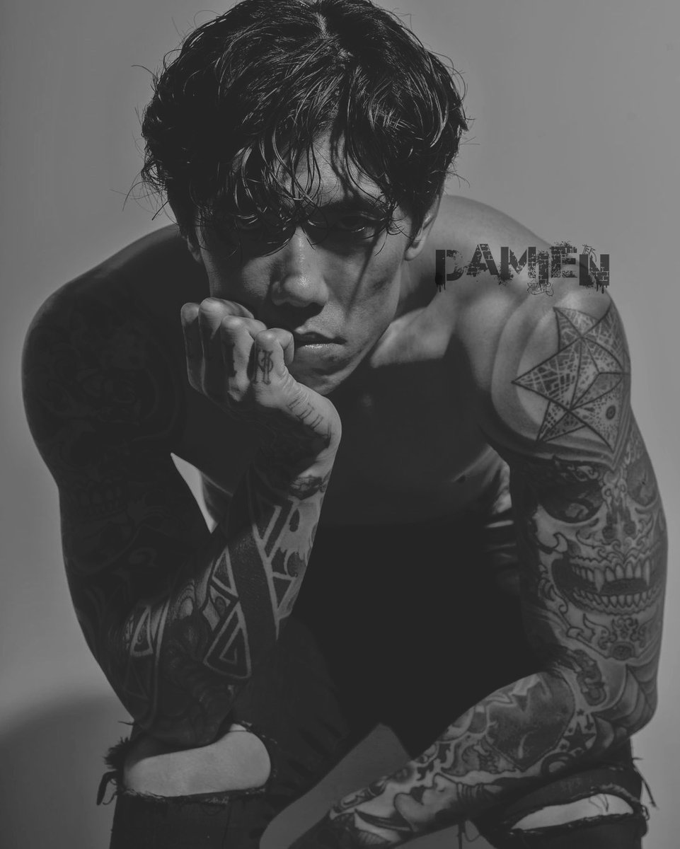 Perhaps I'll stick with this one.

#NewProfliePic