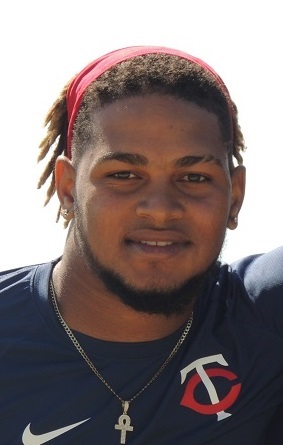 Happy 21st Birthday to #MNTwins IF prospect Jesus Feliz. He signed in 2016 from The Dominican Republic. After 2 seasons in the DSL, Feliz came to the States in 2019 and played for the GCL Twins.  He hit .228 with 9 doubles, 3 triples and 4 HR. Had Tommy John surgery in October.