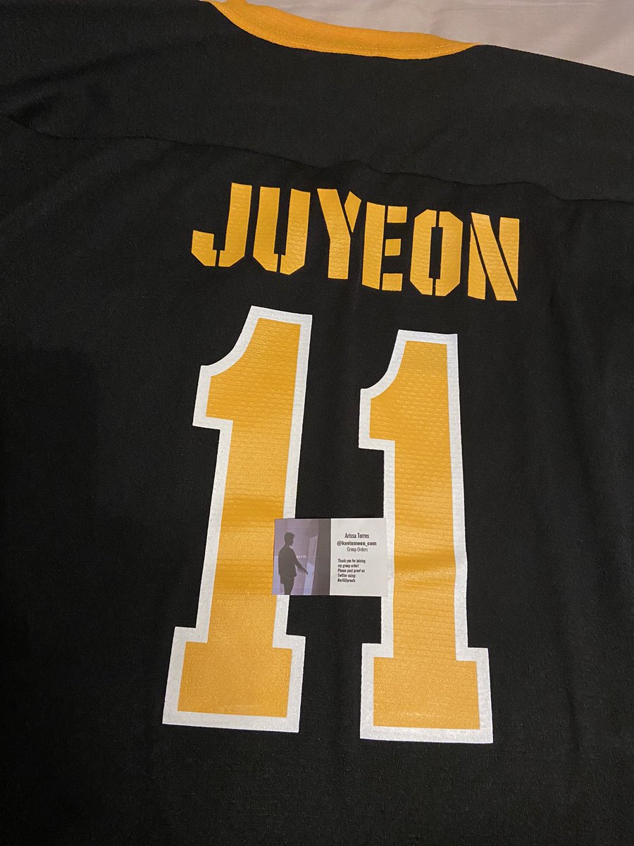 jihooniebabyy's tweet photo. tysm @kevinmoon_com for hosting this go! the jersey is super high quality i love it sm 🥺💖 #ariGOproofs https://t.co/dVcKbkVMrz