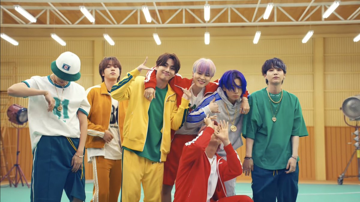 btssproud's tweet photo. الطف الطف الطف الطف سبعه #ButterSweeterCoolerRemixes https://t.co/9xEqnKtIs4