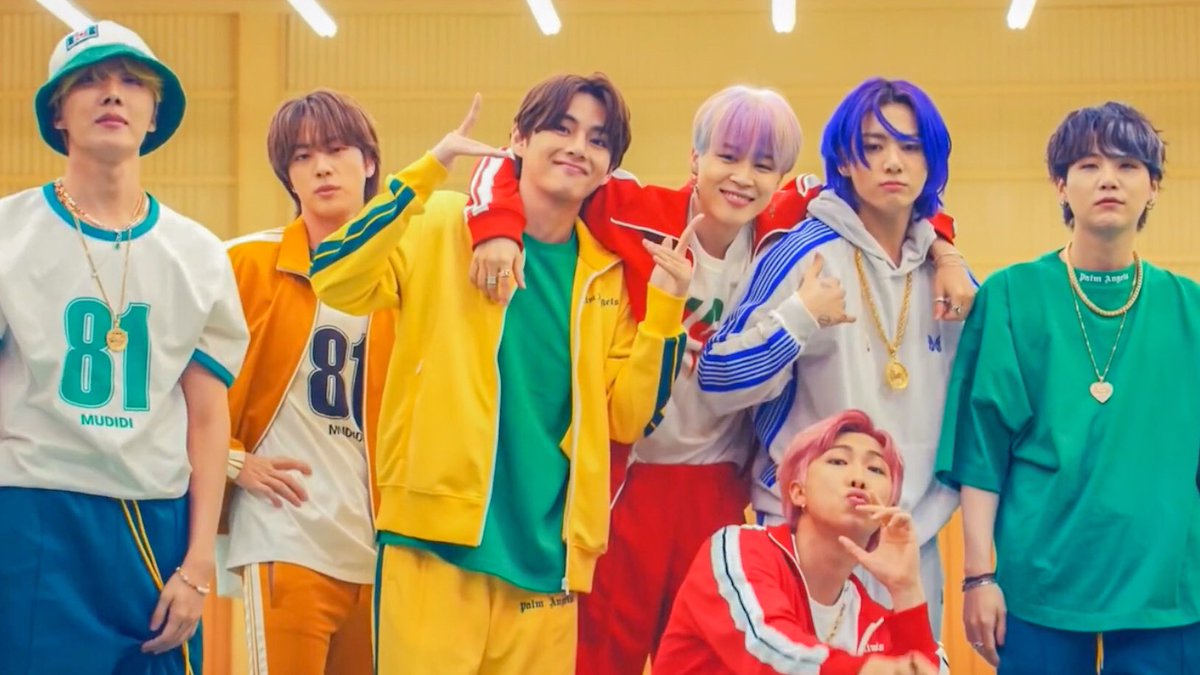 jmnsource's tweet image. they’re family to me 🥺