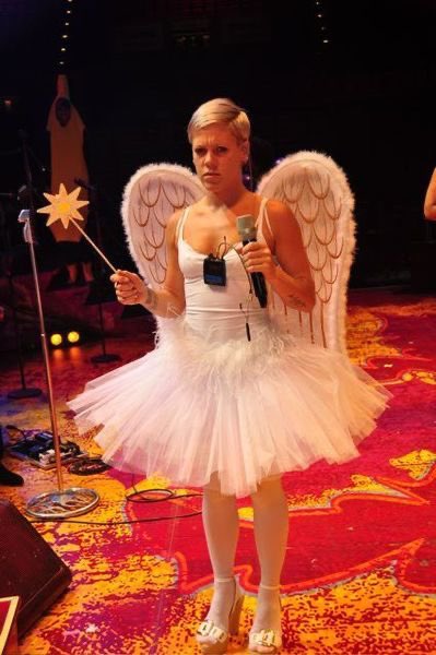nadiamann_'s tweet photo. This is alone deserves and icon award @Pink I love you ❤️ https://t.co/QN4CKrGvTI