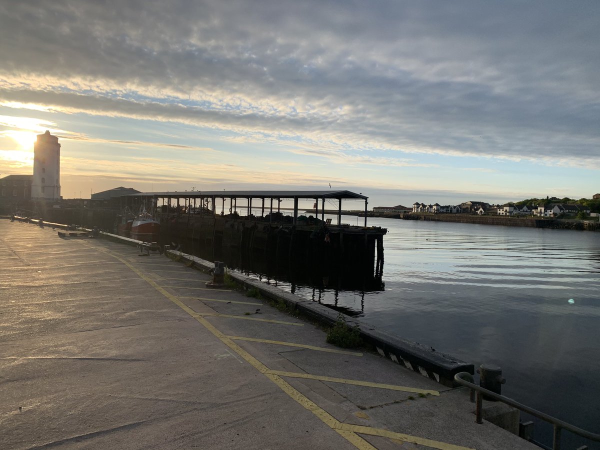 PhilsPlaice's tweet photo. Have a great Friday guys, now to see what has been landed through the night... #fishmonger #fishmongers #freshfish #freshfishdaily #northshieldsfishquay #northshields #notabadview #notabadoffice #nearlytheweekend #offtowork #offtomarket https://t.co/NCrGGgT3IR