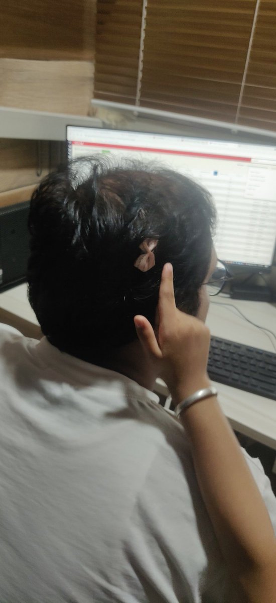 Garg_Arpit's tweet photo. When you are working from home and your daughter puts her hairclip on yours...#happiness #littlefun #mischiefmakers #WorkFromHome #wfhlife #WFH https://t.co/woWlIreD3a