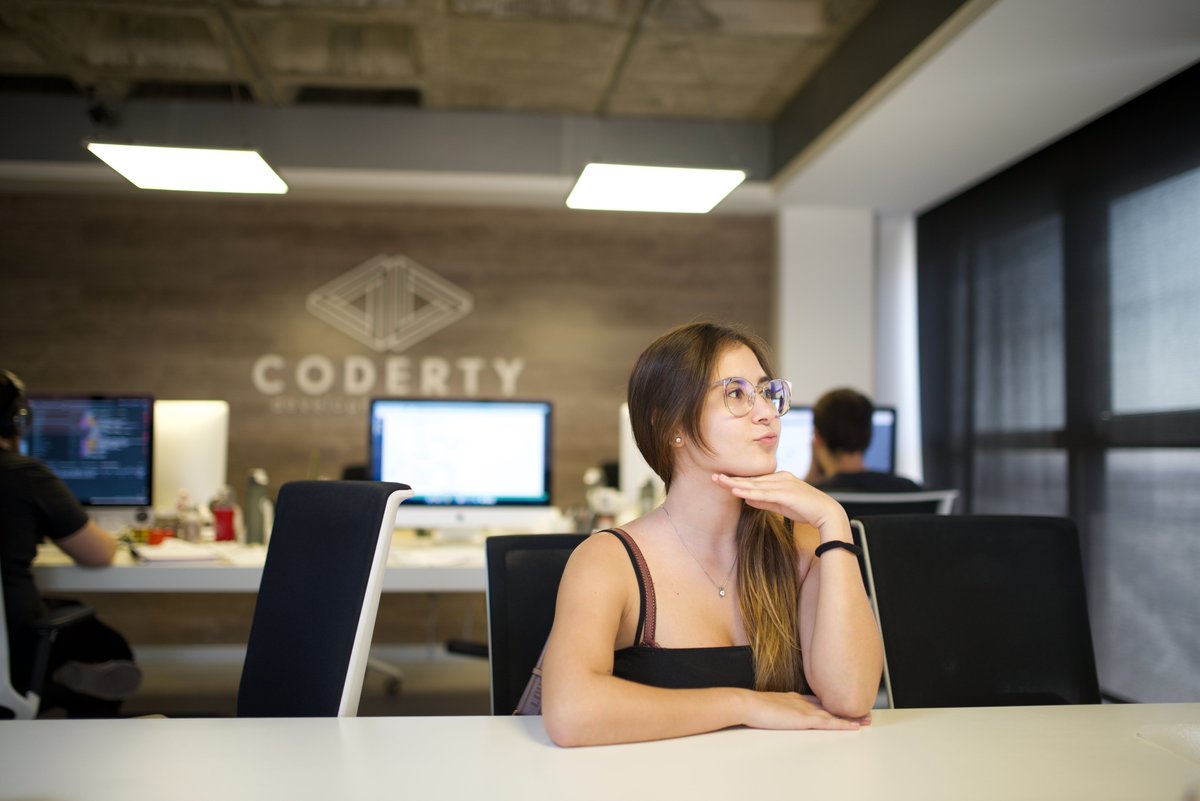 CodertyStudio's tweet photo. Estamos tan contentos de anunciaros esta nueva incorporación a la familia Coderty 🤩!!
Ella es @carlaadelgadoc y viene a revolucionarnos con su frescura y energía 💪🏻👩🏻💻
BIENVENIDA 🎉
.
.
#coding #software #softwaredeveloper #developers_team #code #webdeveloper #girlprogrammer https://t.co/wvrJxxnqM7