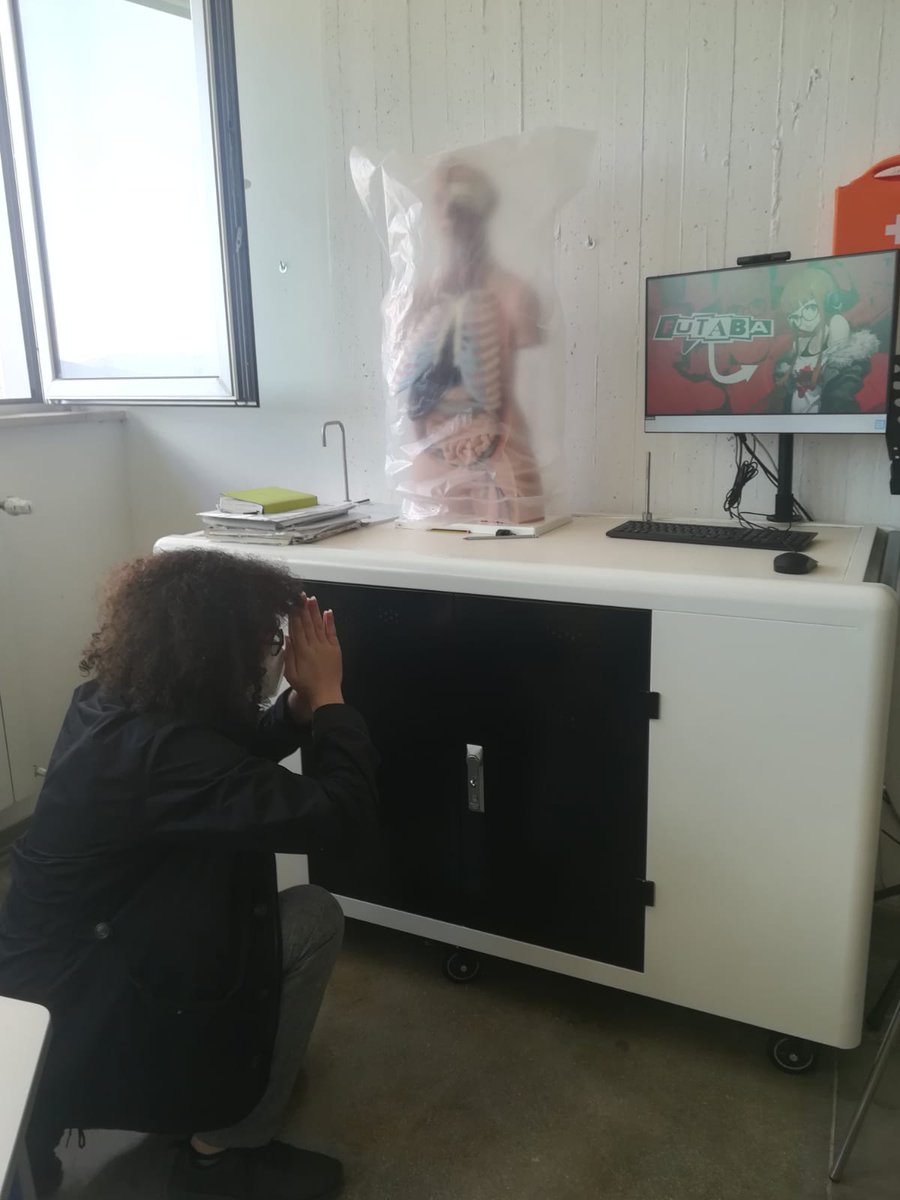 Dandelion_Kusan's tweet photo. Praying my Goddess for a good grade on philosophy test
#futaba #futabasakura #Persona5 #sakurafutaba #school #Philosophy #goodgrade https://t.co/Mesq4xne4r