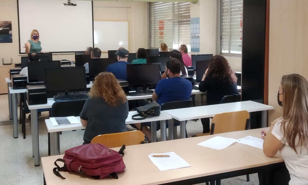 ApgUgt's tweet photo. Jornada de planes de igualdad realizada por la compañera @ester_espigares Espigares Martínez en el local de Vilafranca @ugtficat https://t.co/KeQkPa3Anq