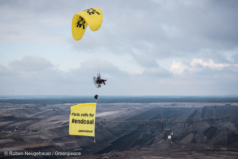 KarSmid's tweet photo. #Kohleentschädigungen wettbewerbswidrig: @Greenpeace_de reicht Stellungnahme im EU-Prüfverfahren ein. #Greenpeace liefert die Fakten nach, die @PeterAltmaier der @EU_Commission verschweigt." #DieFormel https://t.co/ZIgHmzxerL 1/4 https://t.co/NxZsgM2f0f