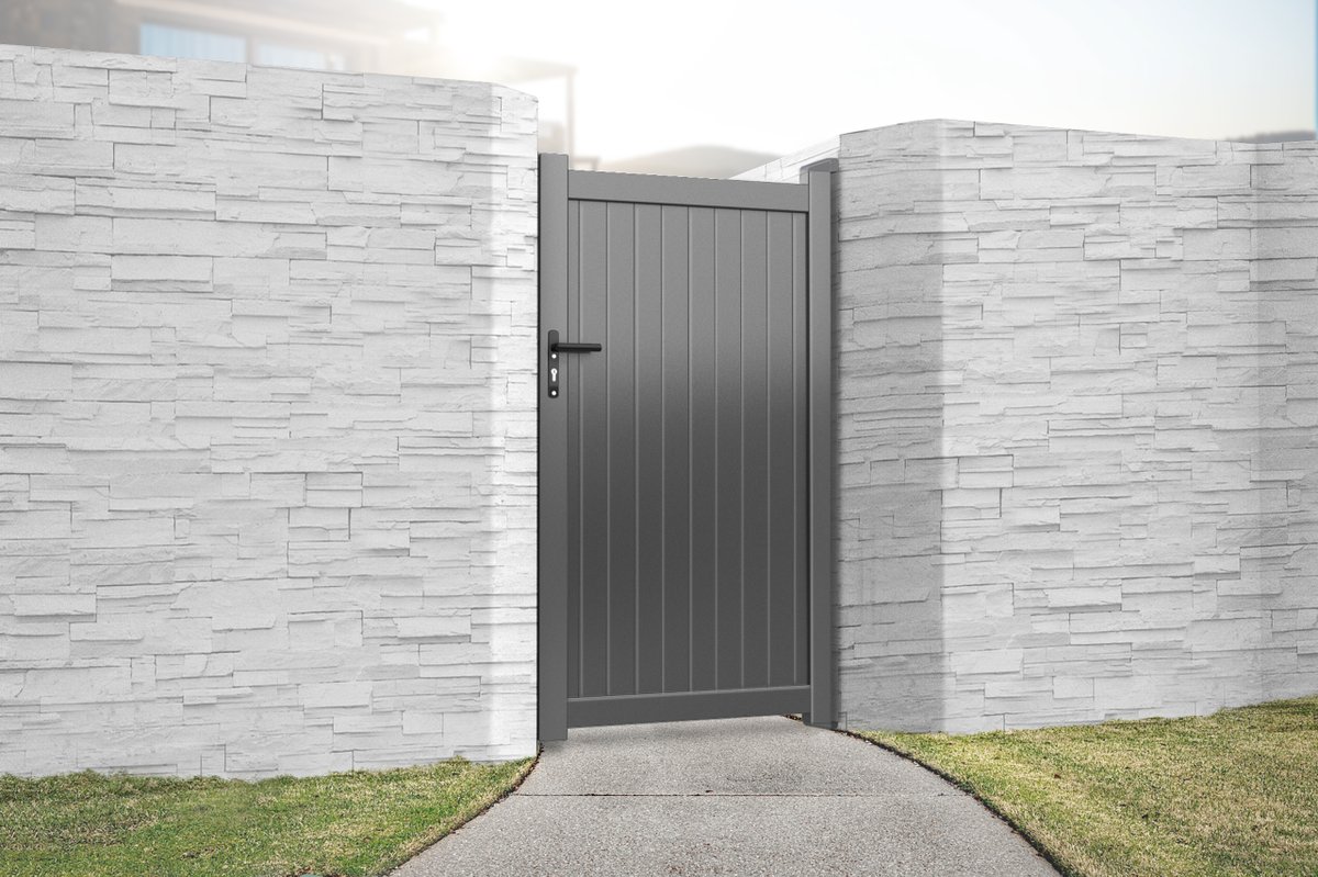The Fiskerton is a fully boarded pedestrian gate which provides full privacy with a modern and streamlined design>> hubs.ly/H0P5_Fz0