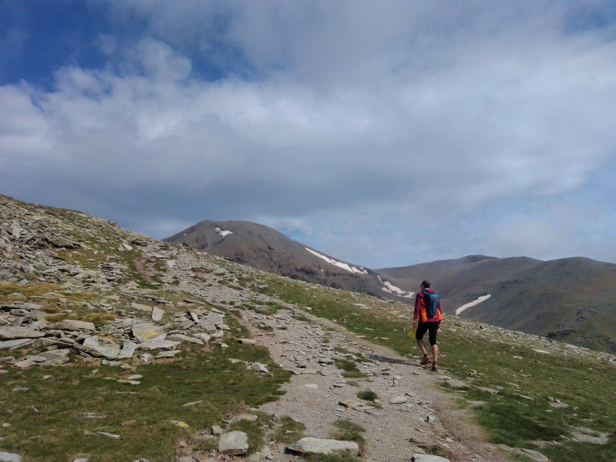 elsbastions's tweet photo. 🚩 Balisant | Balizando | Beaconing 🚩
#elsbastions #ultresfeec #PeaksUltraSeriesbyGrifone #vallderibes https://t.co/oQvx2xK7RJ