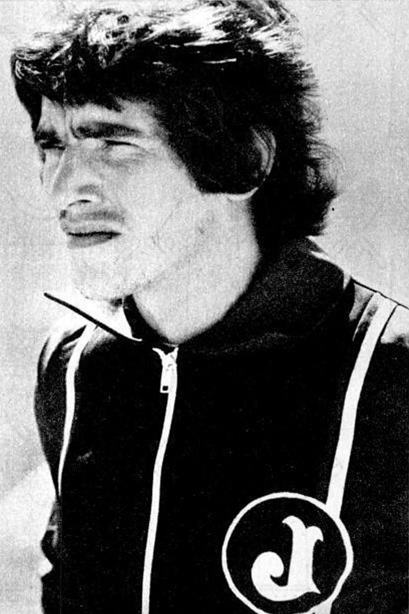 ⚽🎂
ANIVERSARIANTE DO DIA: NELO
Nome: Manoel Francisco
Posição: Atacante
Nascimento: 04/06/1952
Local: Criciúma (SC)
Temporadas: 1976 e 1978
#juventusjaragua #portopedia
📷 © Placar