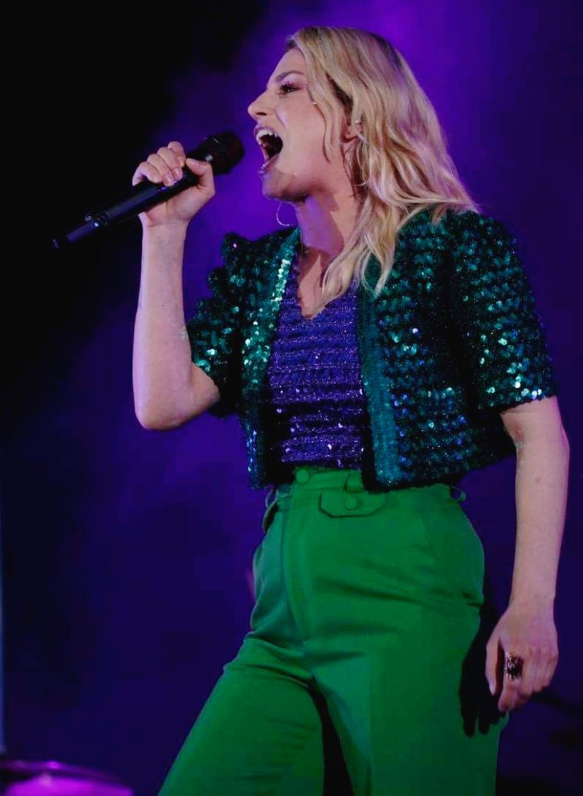 emmamarronepics's tweet photo. #FortunaTour https://t.co/4NftVUQXfE