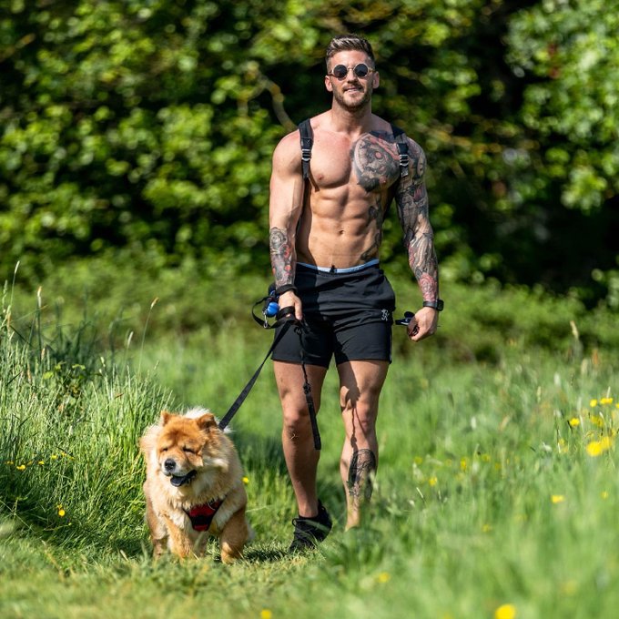 Walkies https://t.co/WwRoZB7E4W