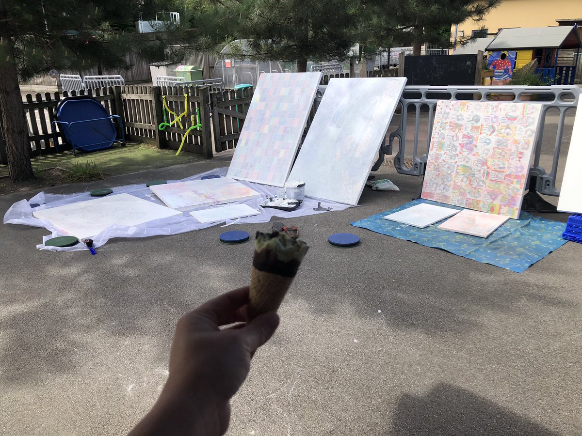 NJoFrick1's tweet photo. @parsonstreet Prepping for Arts week in Term 6....hoping it will only be a couple of coats🤞🏼 👩🏼‍🎨 🍦  
#artsweek #art #fun https://t.co/SDZeRzXnr9