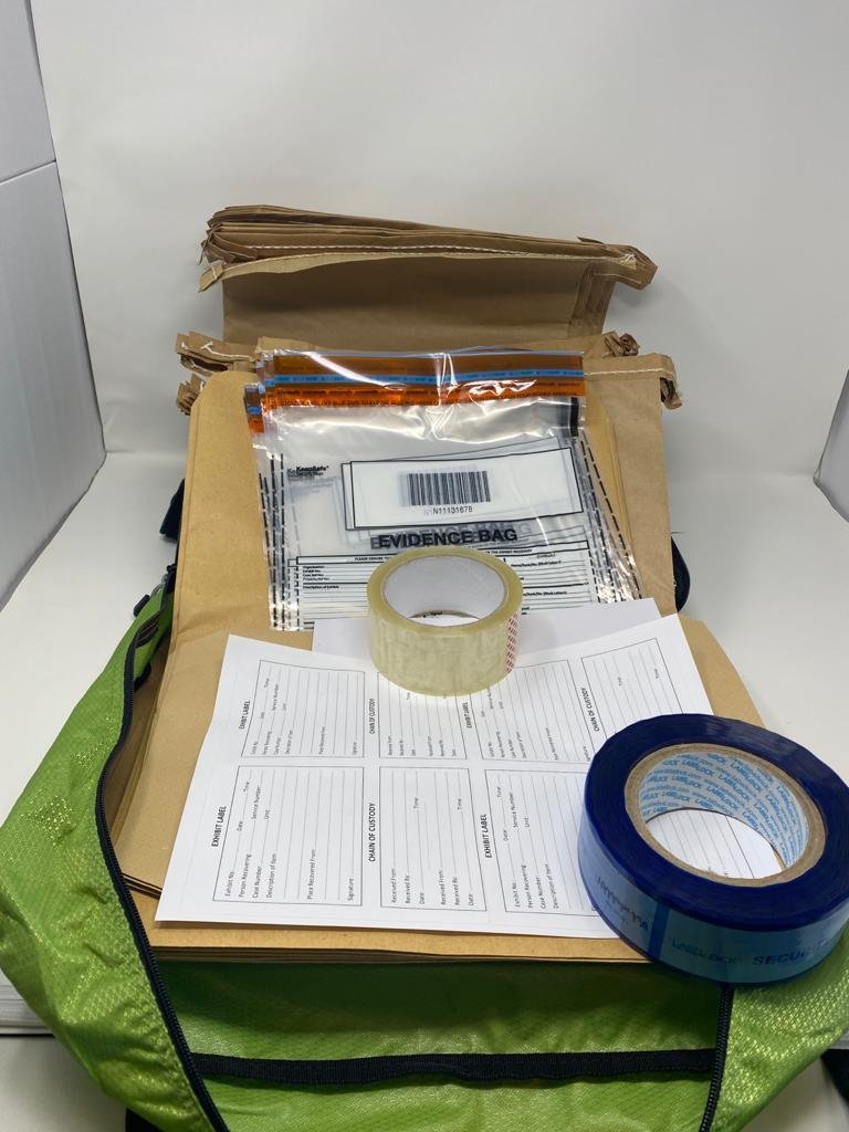 UNODC_GPCD's tweet photo. CRIMJUST official @HildaOlivia14 is currently w/ @unodc_lab taking stock of crime scene kits &amp; RAMAN devices to be delivered to supported countries as part of #OperationAzure trainings of the @UN_OPIOIDS 

More details coming 🔜 https://t.co/gtHN6qbDYS