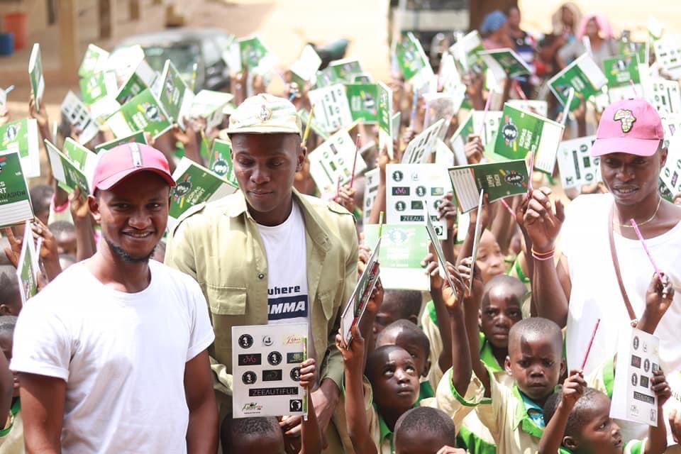 DchildrenDadi's tweet photo. As corpers we already fought with our little alawee but then in 2018.
We fought for the next generation,we gave our strength and resources..
#AkwaIbomTwitter #zucciwhodeybreeet #nysc #corper #DJShawn #SecularHelperOnAir Elon oxlade USSD Tomplolo https://t.co/M7TFJ0wTZM