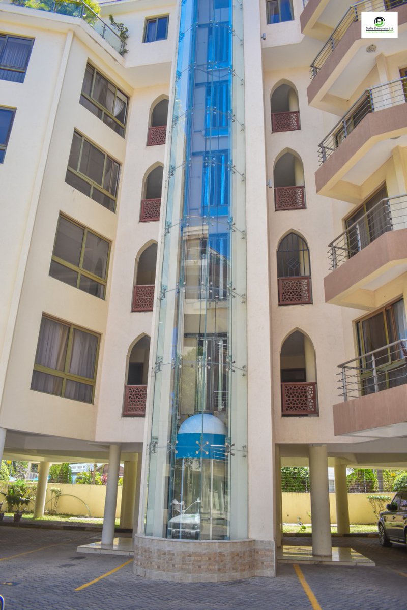 Gicheru1738's tweet photo. Three bedroom with an sq very spacious ... suitable for family get together ...mbogi ya watu nane ...bash .. baby shower DM for bookings ✊✊ KOT do your thing right now 🙏🙏
Martha koome #LuoMaturity  Joel ngugi nakuru nanyuki https://t.co/28TGSk8UwL