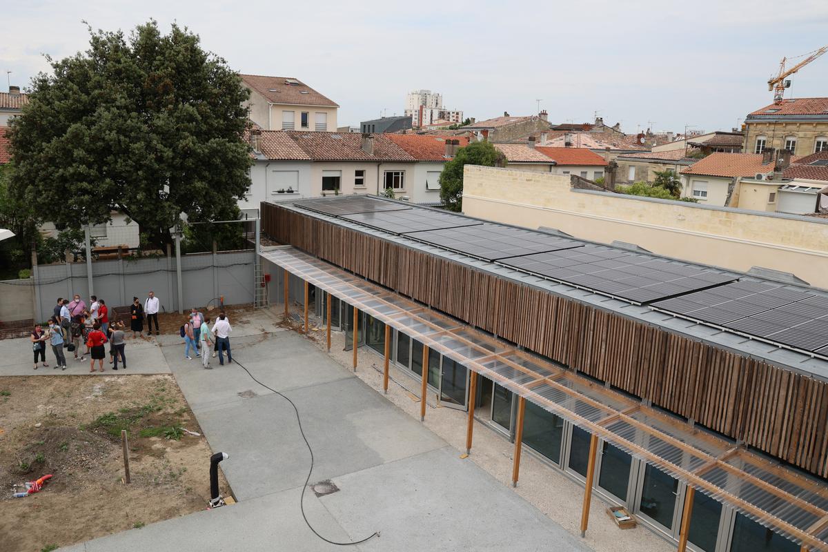 SO_Bordeaux's tweet photo. Bordeaux : Visite dans les nouveaux murs de la maison de quartier des Chartrons π· @fabcot33
https://t.co/VJjiUizOxx https://t.co/xYrno7YvJl