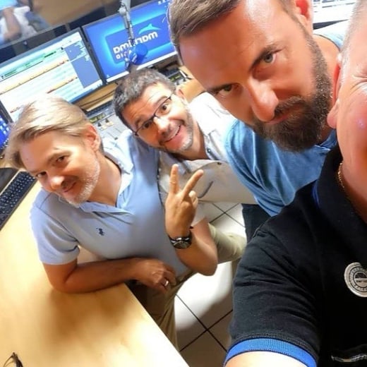 jeffmaritima's tweet photo. #100AnsDeLaRadio #40ansradiofm #MaRadio Carbone 14, Star Sud, Rcs, Radio Service, Rire et Chansons, Chérie FM, Nrj, Radio Star. 🎧❤️Maritima ever❤️ 🎤 to be continued 🙏🌞 https://t.co/BscXCvZoa7