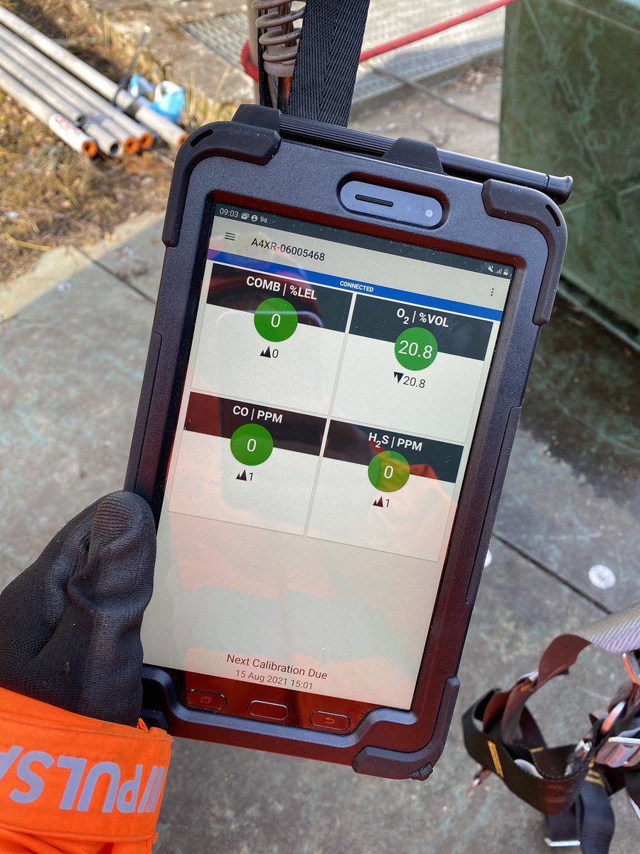SafetyRedline's tweet image. Using the bluetooth connection capabilities of the MSA Altair certainly made monitoring the atmosphere in a 15m deep pit (prone to hydrogen sulphide issues) a lot easier. #confinedspace #confinedspacerescue