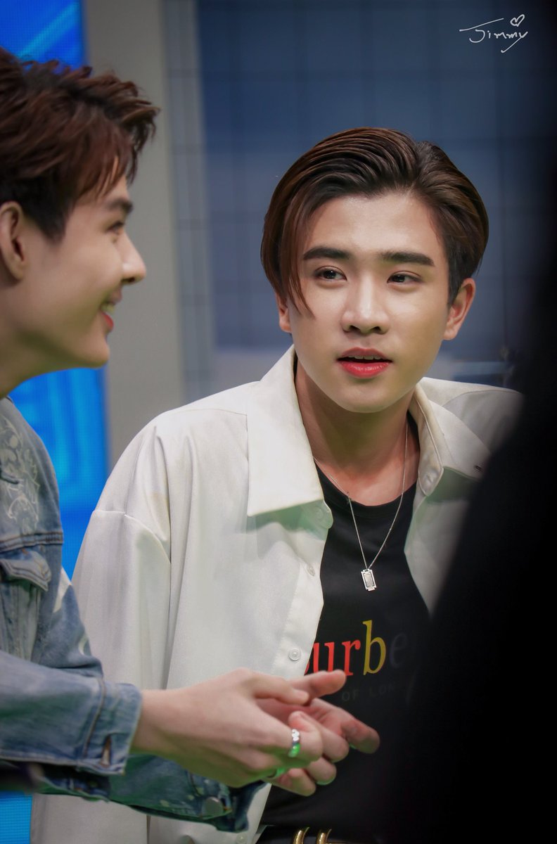 nadddddear's tweet photo. งานสายตาดีทั้งพี่ ทั้งน้องเลย 🖤❤️
#PerthSaintSation https://t.co/ekYOoUmwCW