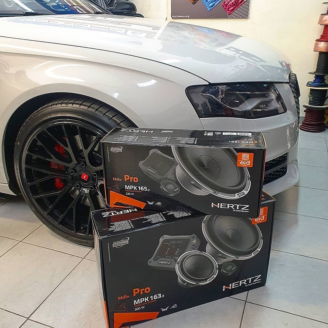 HertzAudioVideo's tweet photo. 💪 DIGITAL TECHNIQUES 🇬🇷
Audi A4 ready to receive a massive audio upgrade 🎵 featuring Mille PRO speaker systems 🇮🇹
#HertzMillePro #AudioUpgrade #audia4b8 https://t.co/pZOaras1YX