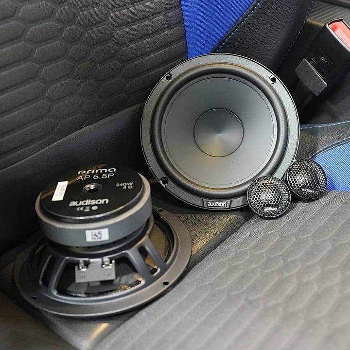 AudisonOfficial's tweet photo. 🎵 Ahifi
Total speakers upgrade for Focus ST🏁 featuring: 
▫️Prima APK 165 P system 
▫️Prima APX 165 concentric coaxial
#audisonprima #PrimaSpeakers #focusst https://t.co/WgCgQzkiLr