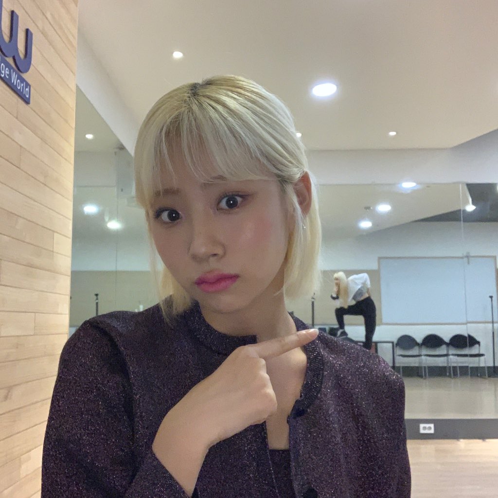 퍼플키스 (PURPLE KISS) tweet media