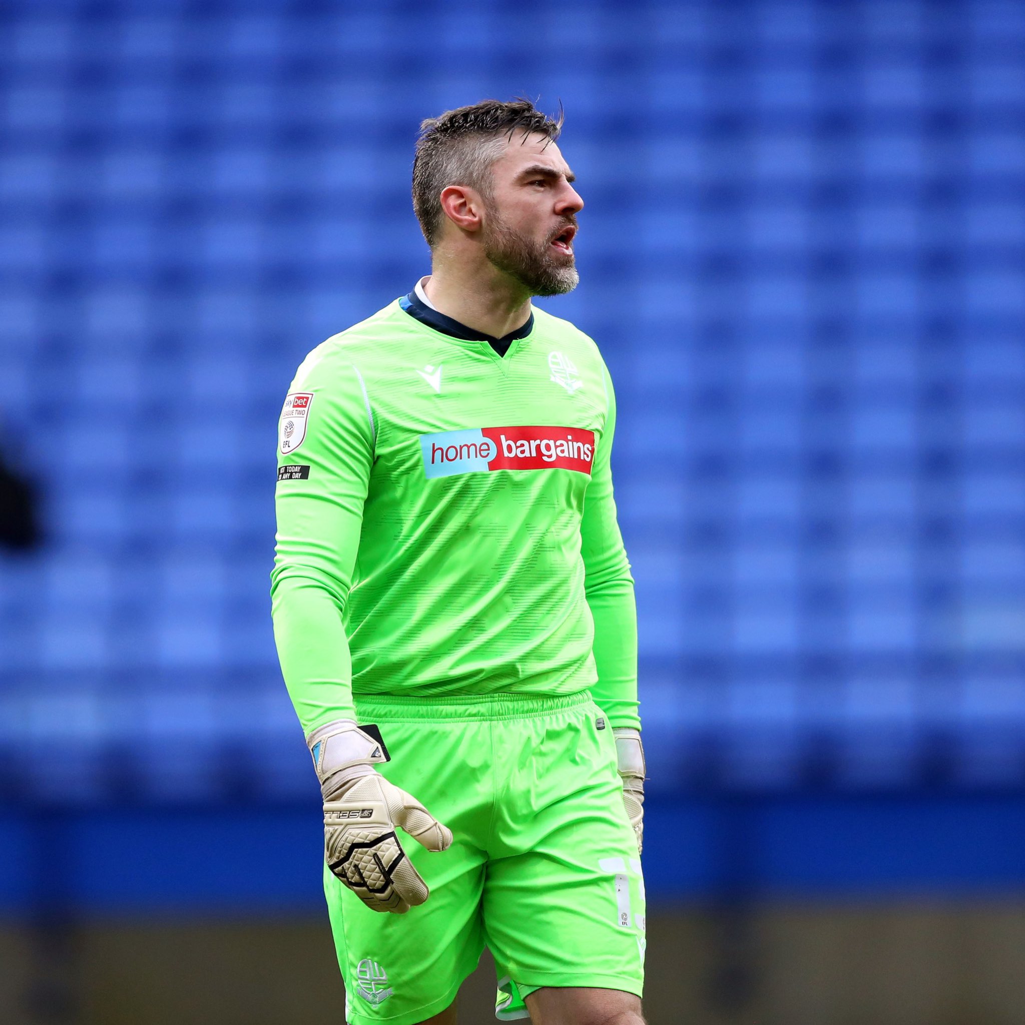  Happy 39th Birthday to Wanderers stopper, Matt Gilks. Have a great day, Gilo!   