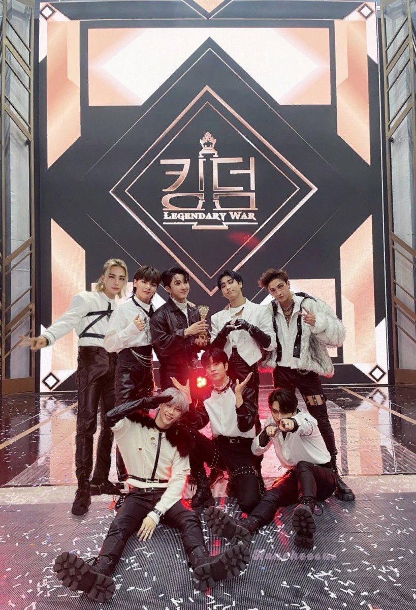 Elli__sta's tweet photo. You deservedly won❤✨✨😋❤Hooray! 💥
@Stray_Kids  are awesome😍😘🥰❤❤❤🐿🐹🍕🐈🐺🐶😺🦙 https://t.co/AyJP678I1J
