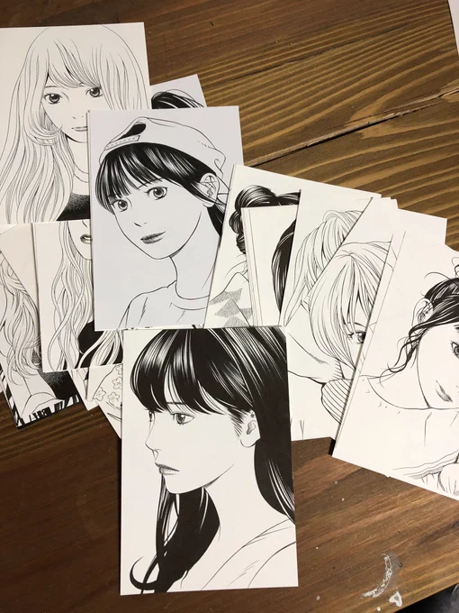 ミニサイズのモノクロイラスト。一人一人に名前を考える作業が一苦労。楽しいのだけどね…(;'∀`) 