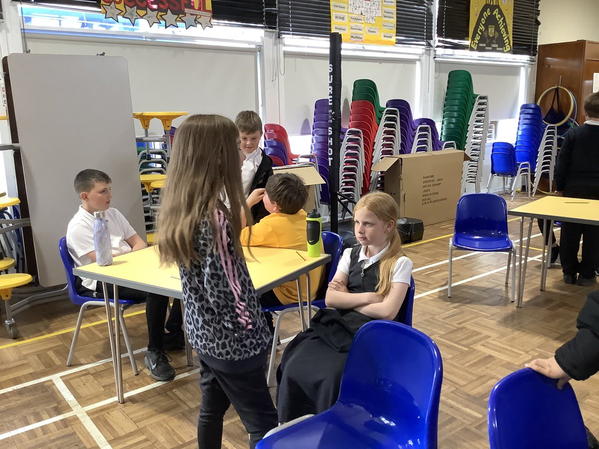 MrsMorrisonKPS's tweet photo. P6 did amazingly well with their Buddy Communication workshop. Mrs McKellar gave our future Buddies lots of advice and tips on ways of communicating with younger children. We’ll start working extra hard on our Makaton signing. A huge thanks to Mrs McKellar.@Kinneil_PS https://t.co/EpKmUi4fm5