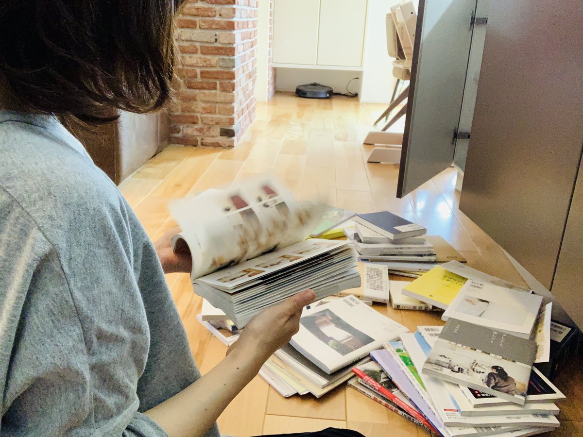 Tomomi 整理収納アドバイザー على تويتر 本の整理方法の記事が公開になりました 本の整理って ついつい読み始めちゃって捗りませんよね 読む時間は別に取って まずは 整理 をして下さいね 本 本棚 本の整理 本が好き 片付けのプロがお伝えする 本の Tomomi 整理収納アドバイザー على تويتر 本の整理方法の記事が公開になりました 本の整理って ついつい読み始めちゃって捗りませんよね 読む時間は別に取って まずは 整理 をして下さいね 本 本棚 本の整理 本が好き 片付けのプロがお伝えする 本の