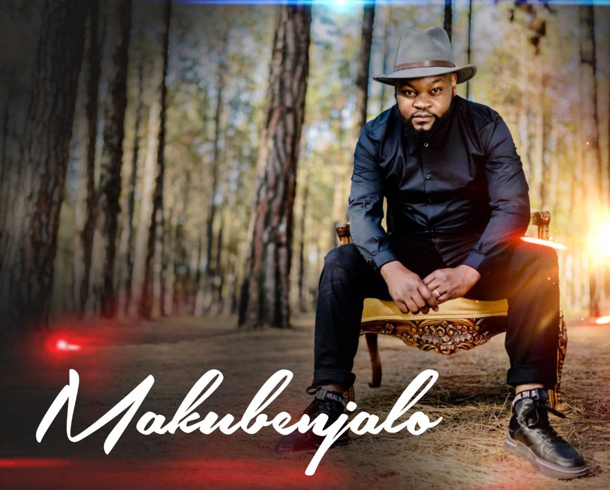 Radebe_merci's tweet photo. Itโs friyay #MasterTRox dropped a hot song called Makubenjalo https://t.co/MS8b6hT7Ve