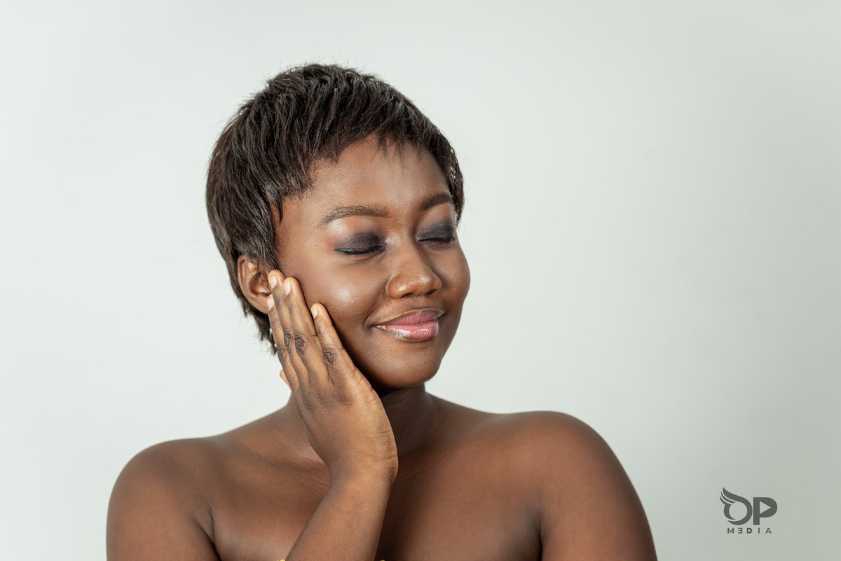 "Don't be afraid to give up the good to go for the great."

--John D. Rockefeller

#OPMEDIA #CapturingPricelessMoments #Photooftheday #Picoftheday #potraitphotography #portrait #indoor